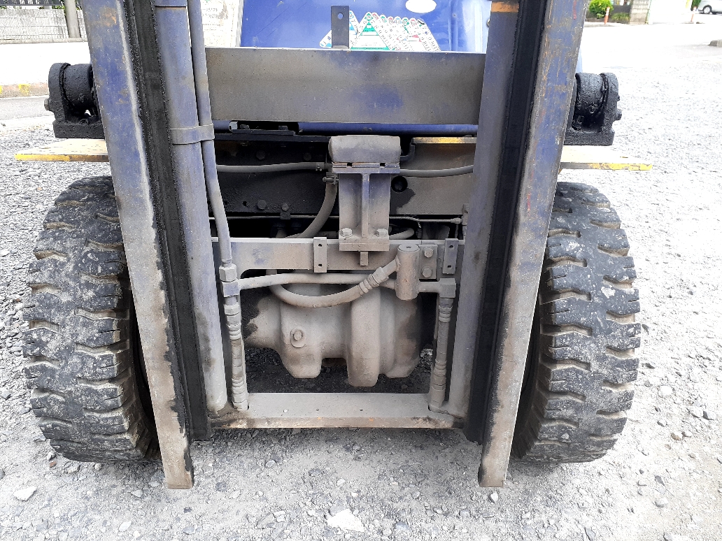 コマツ フォークリフト FD25C-14の買取写真5