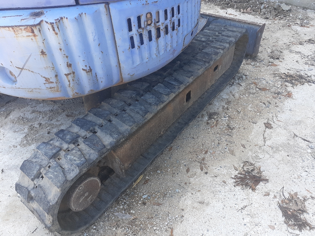 コマツ 油圧ショベル(ユンボ・バックホー) PC38UU-3の買取写真5