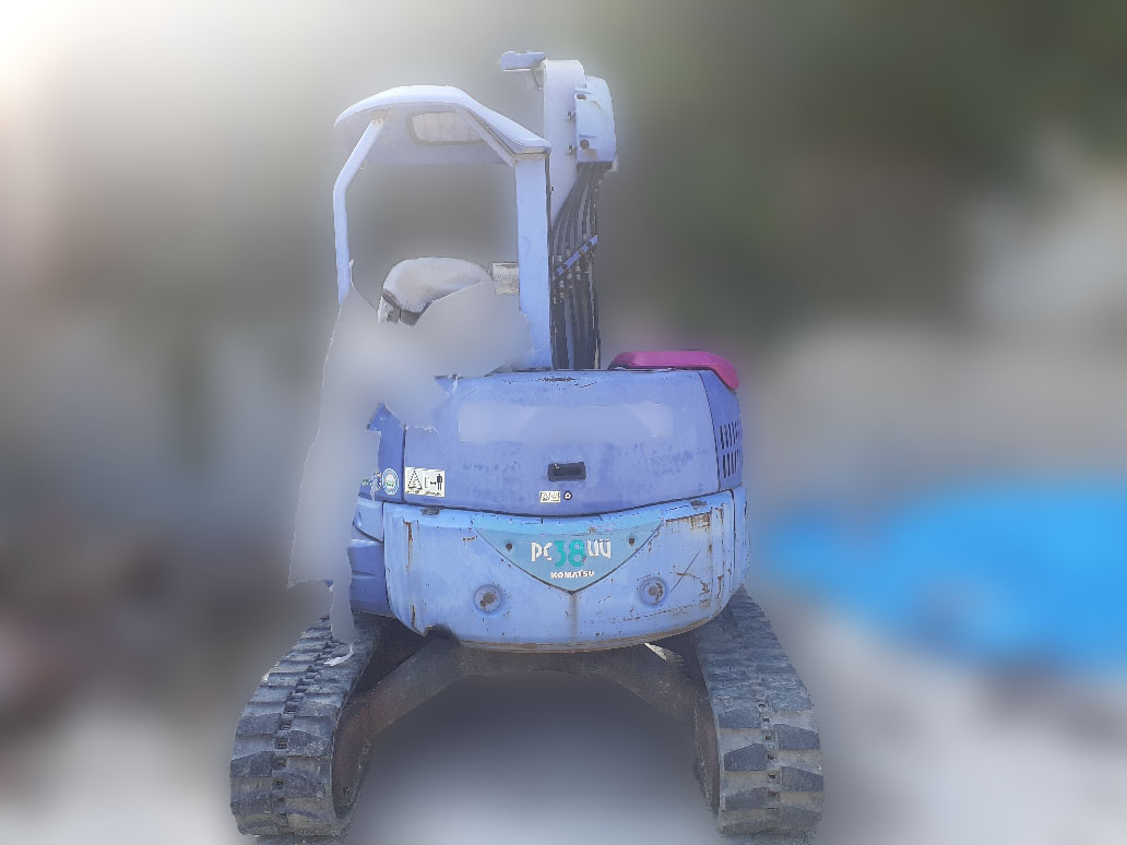 コマツ 油圧ショベル(ユンボ・バックホー) PC38UU-3の買取写真3