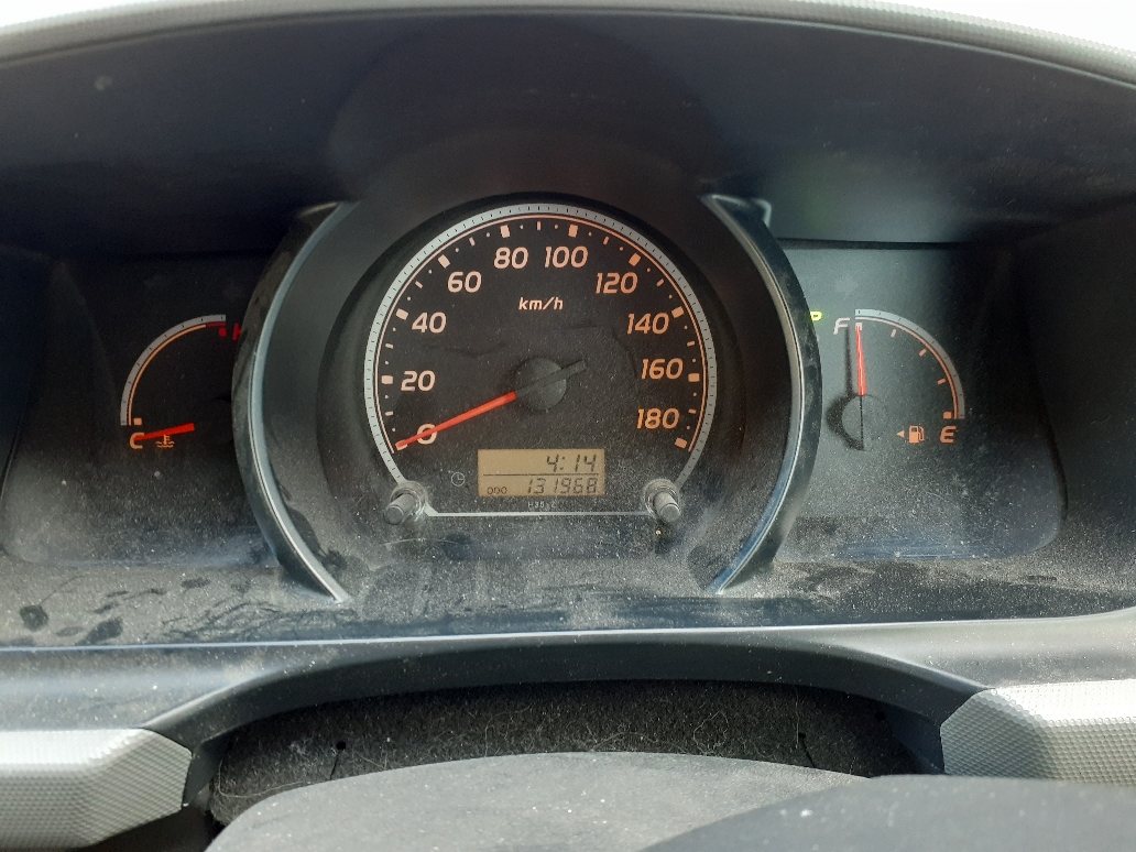 トヨタ レジアスエース QDF-KDH201Vの買取写真4