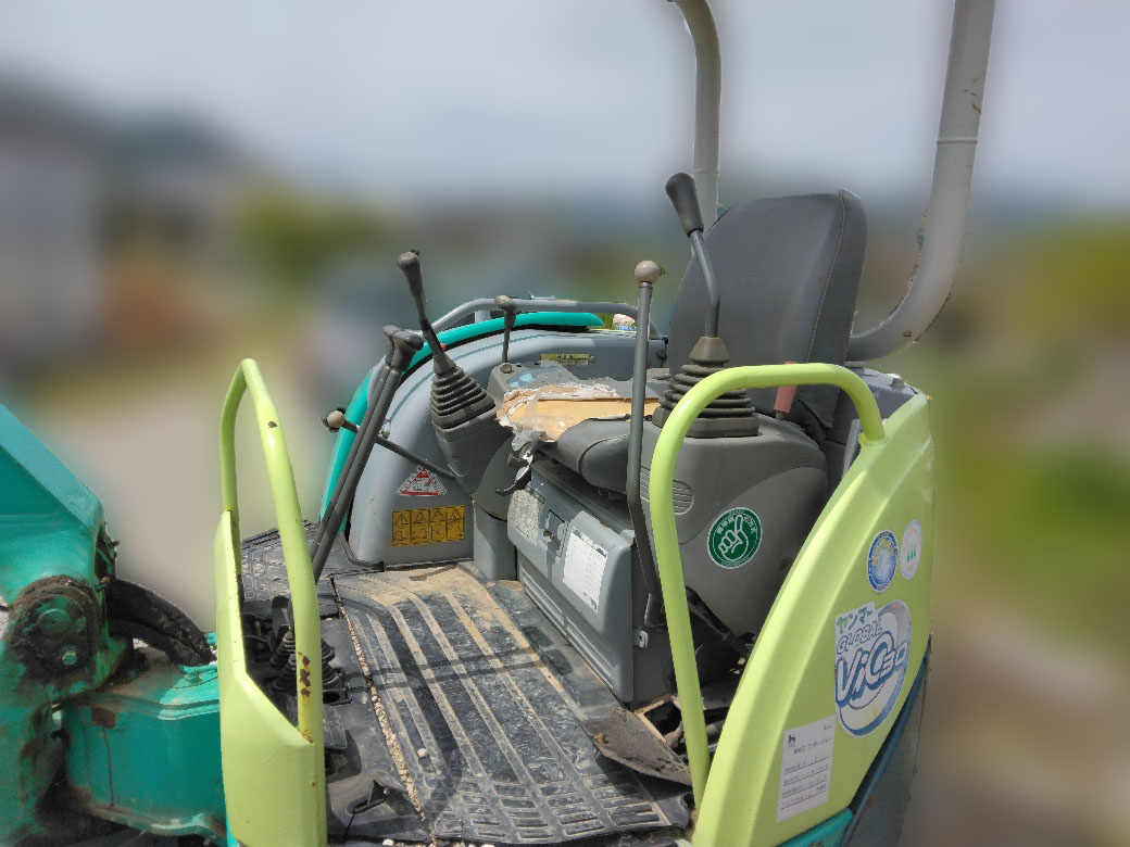 ヤンマー 油圧ショベル(ユンボ・バックホー) VIO30-2の買取写真4