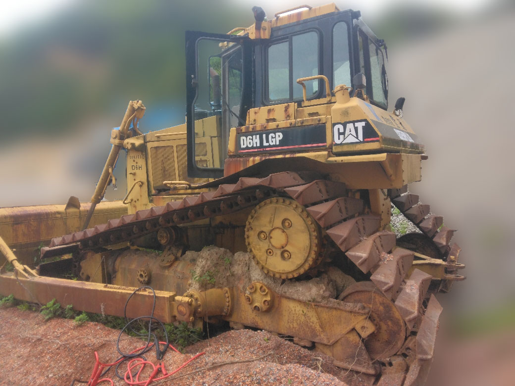 CAT ブルドーザー D6Hの買取写真3
