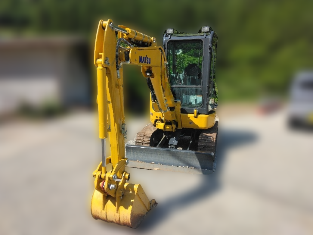 コマツ 油圧ショベル(ユンボ・バックホー) PC30MR-5N0の買取写真3