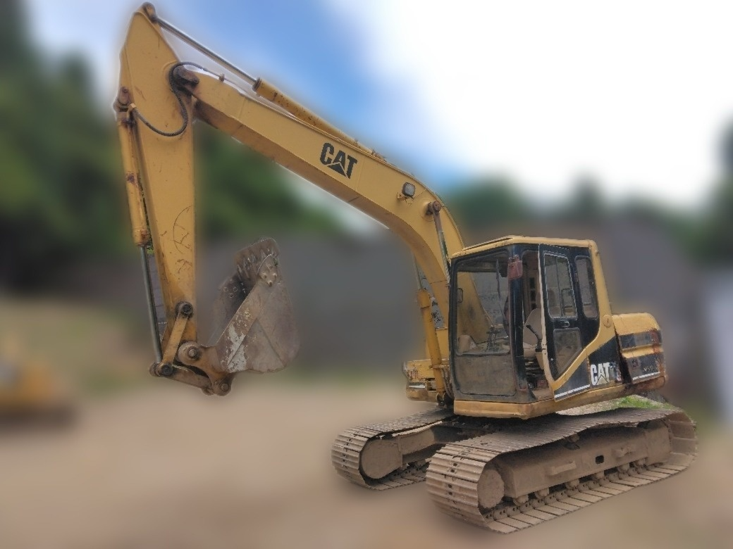 CAT 重機　ユンボ　タンブラー 日立建機 ZX135USK-6 ユンボ（ショベルカー）0.45クラス 香川県