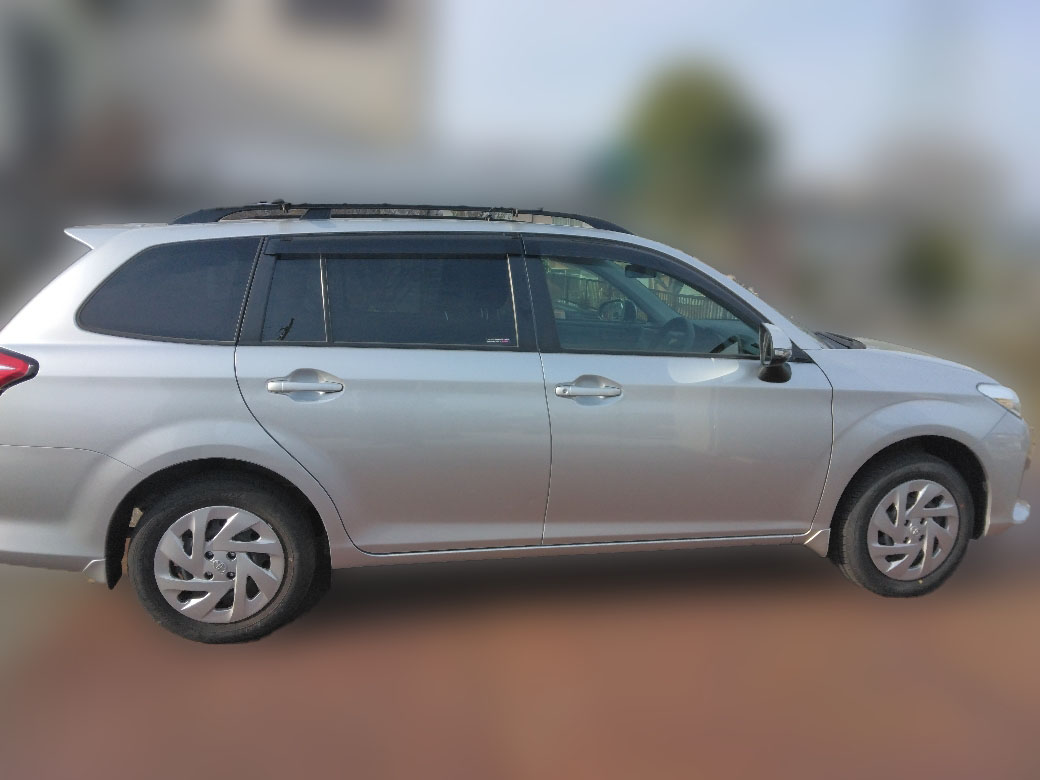 トヨタ カローラフィールダー 3BA-NZE164Gの買取写真4