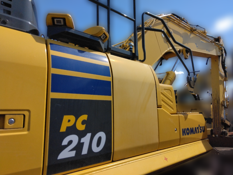 いすゞ 油圧ショベル PC210-11の買取写真4