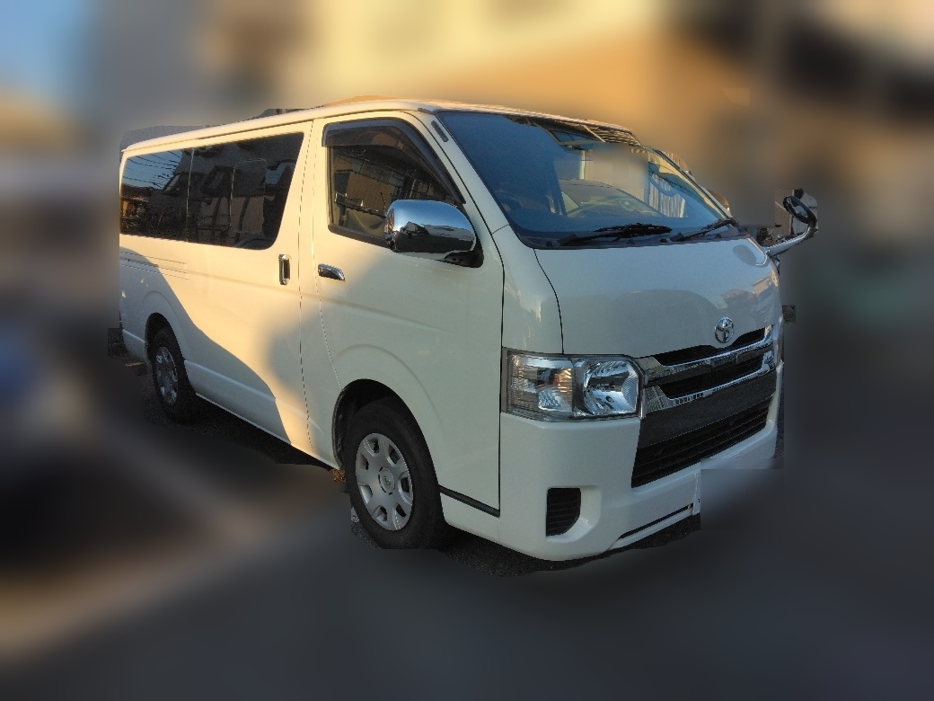 トヨタ ハイエース CBF-TRH200Vの買取写真4