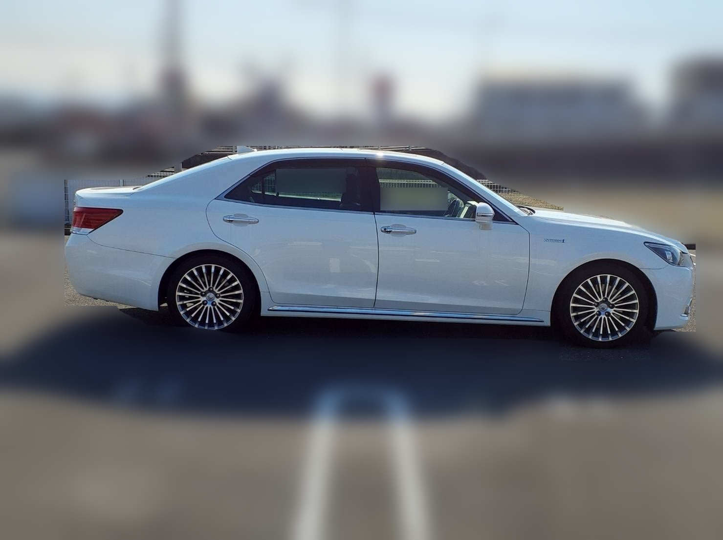 トヨタ クラウンマジェスタ DAA-GWS214の買取写真3