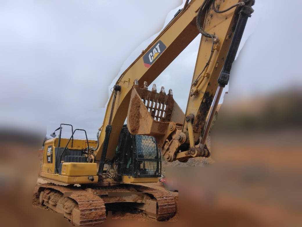 CAT ユンボ 320の買取写真4