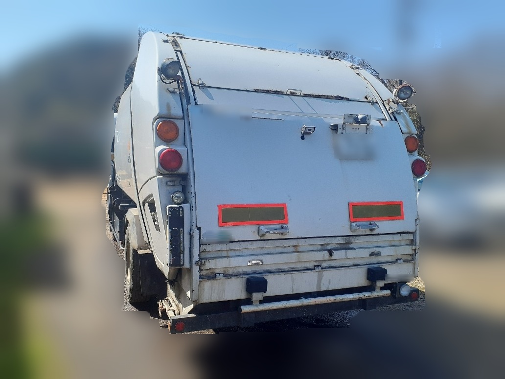 いすゞ フォワード PKG-FRR90S2の買取写真4