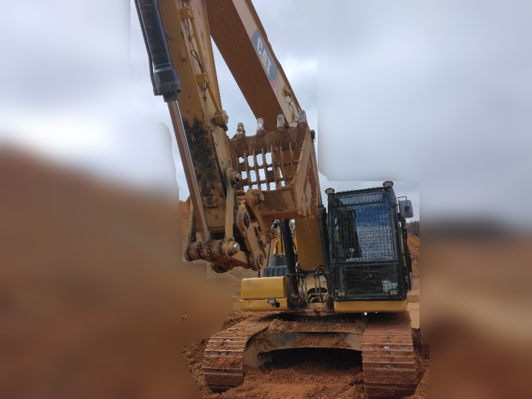 CAT ユンボ 320の買取写真3