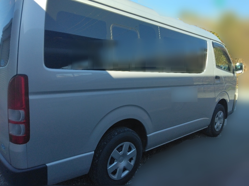 トヨタ ハイエース CBA-TRH219Wの買取写真4