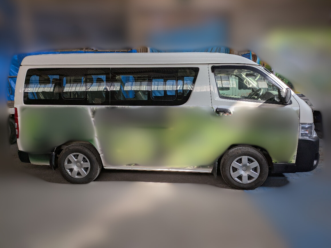 トヨタ ハイエース CBA-TRH219Wの買取写真4