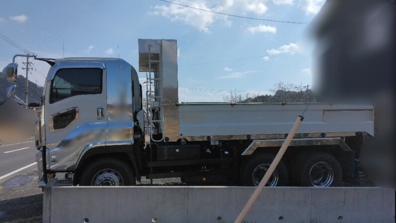 いすゞ ギガ 2PG-CXZ77CTの買取写真3