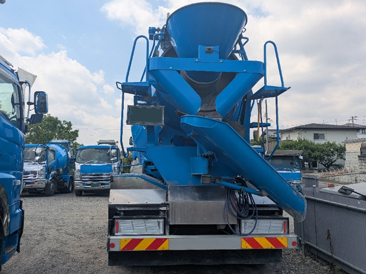 いすゞ ギガ QKG-CXZ77ATの買取写真4