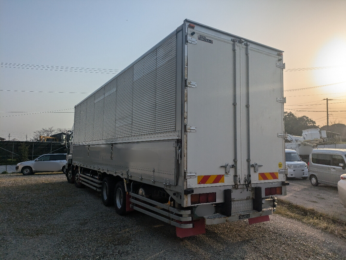 いすゞ ギガ LKG-CYJ77AAの買取写真3