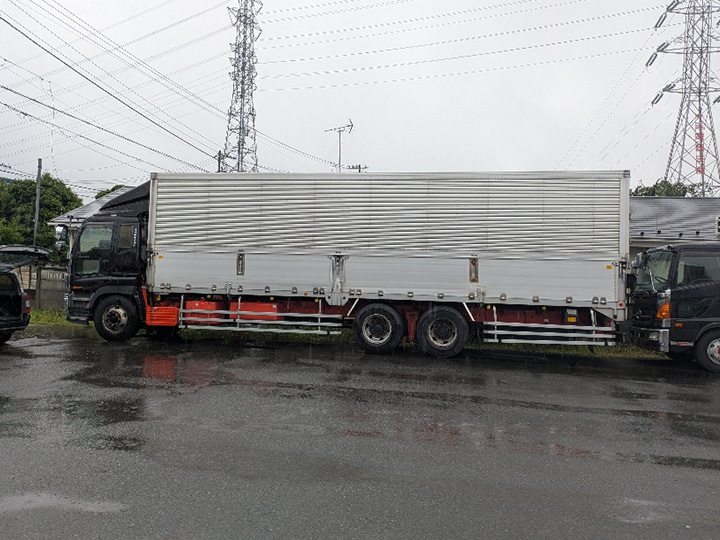 いすゞ ギガ KL-CYL23V4Zの買取写真3