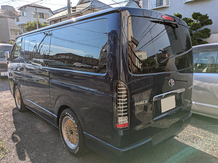 トヨタ ハイエース 3BF-TRH200Vの買取写真4