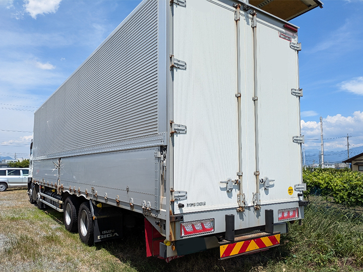 いすゞ ギガ 2PG-CYJ77Cの買取写真4