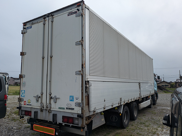 UDトラックス クオン ADG-CG4ZAの買取写真4