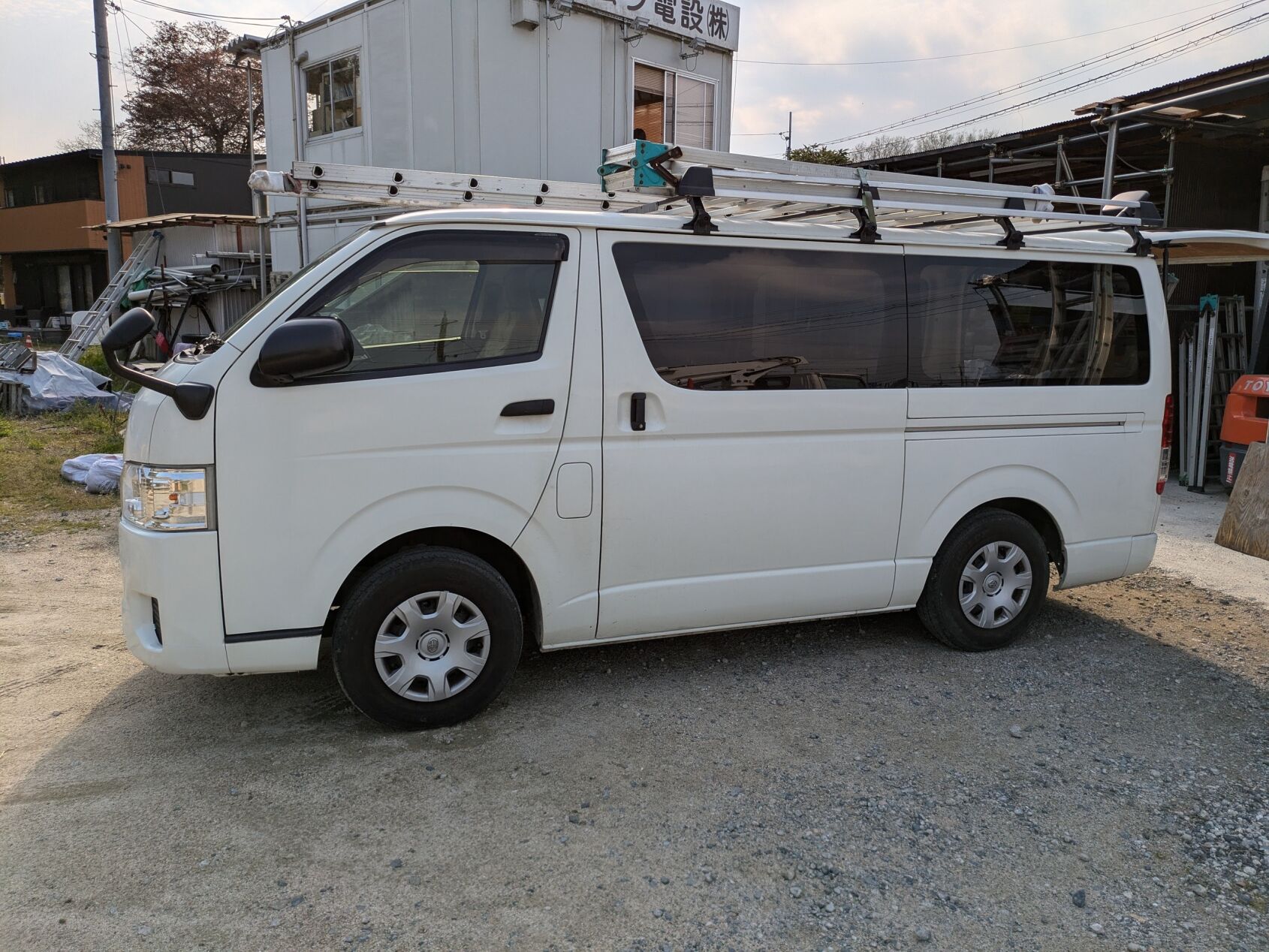 トヨタ ハイエース QDF-KDH20Vの買取写真4