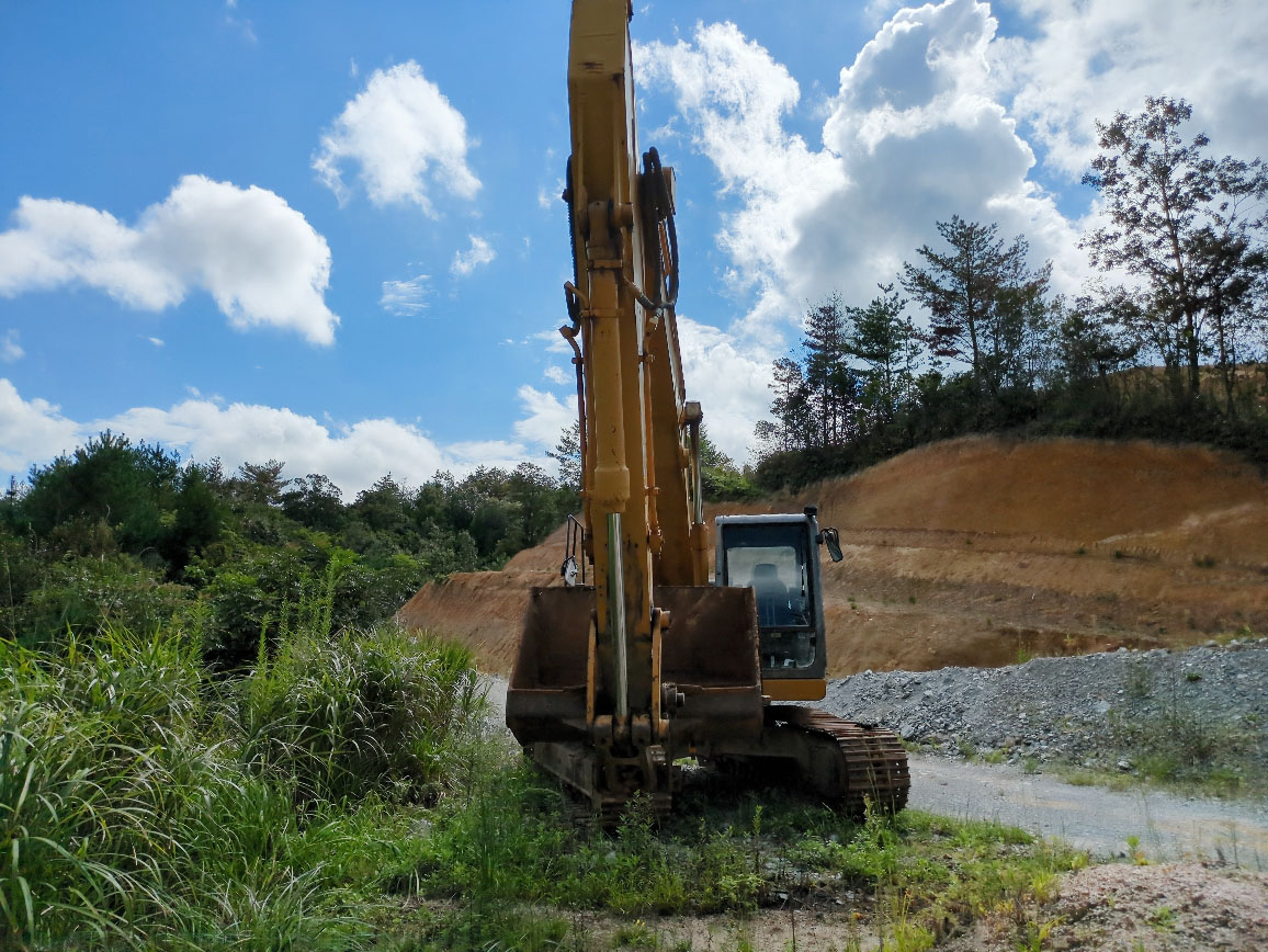 KATO 油圧ショベル HD823MRVの買取写真4