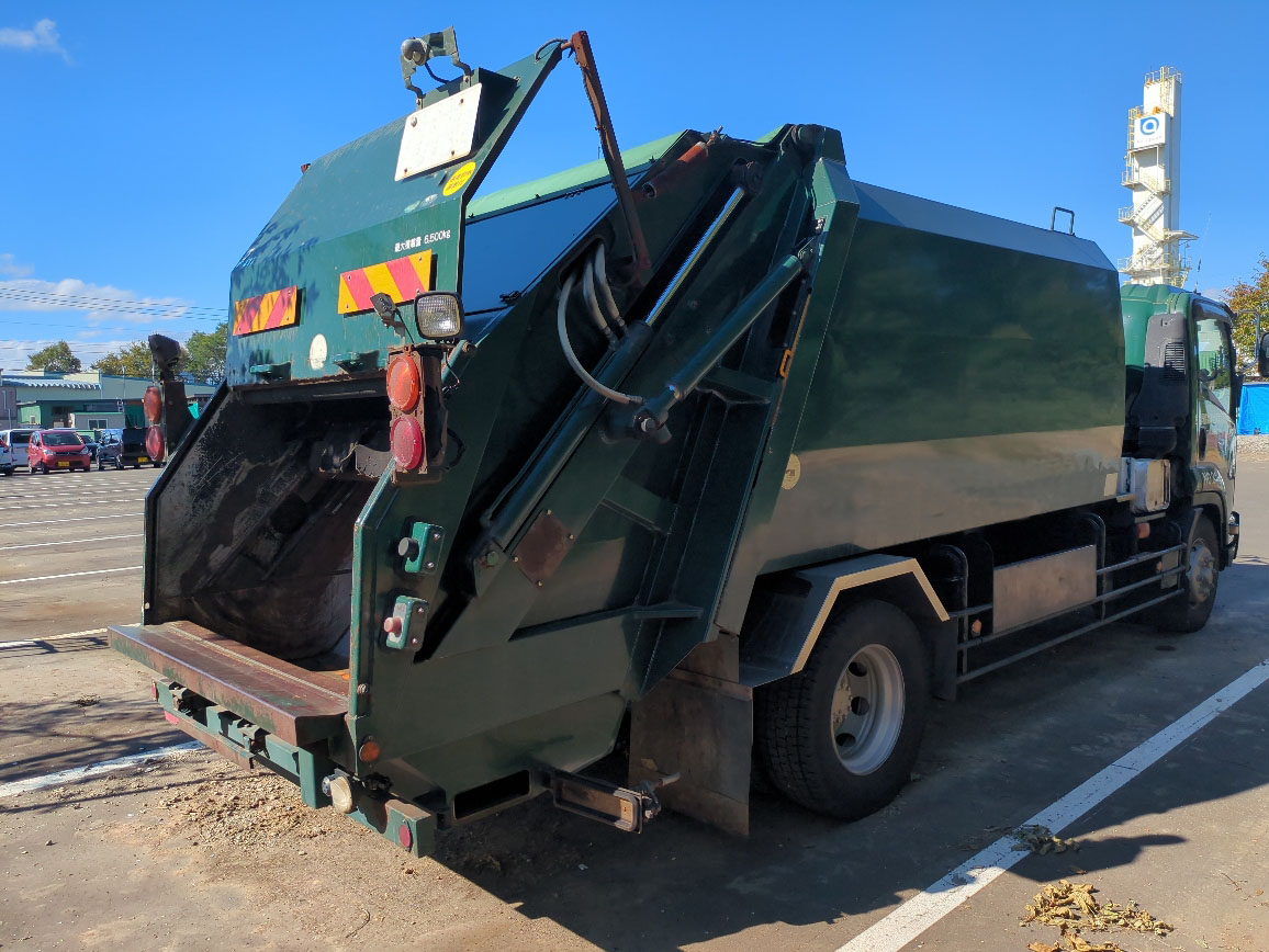 いすゞ フォワード LKG-FTR90S2の買取写真3