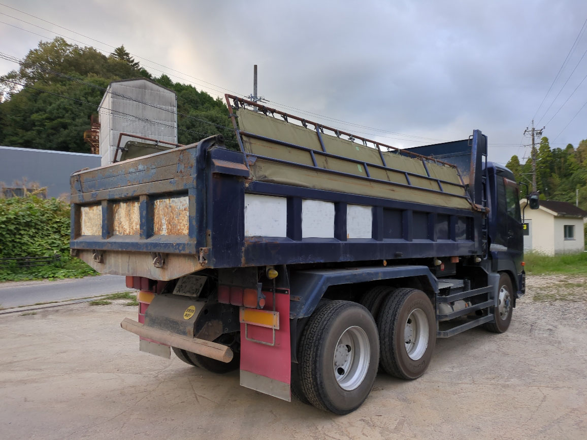 UDトラックス クオン ADG-CW4XLの買取写真3