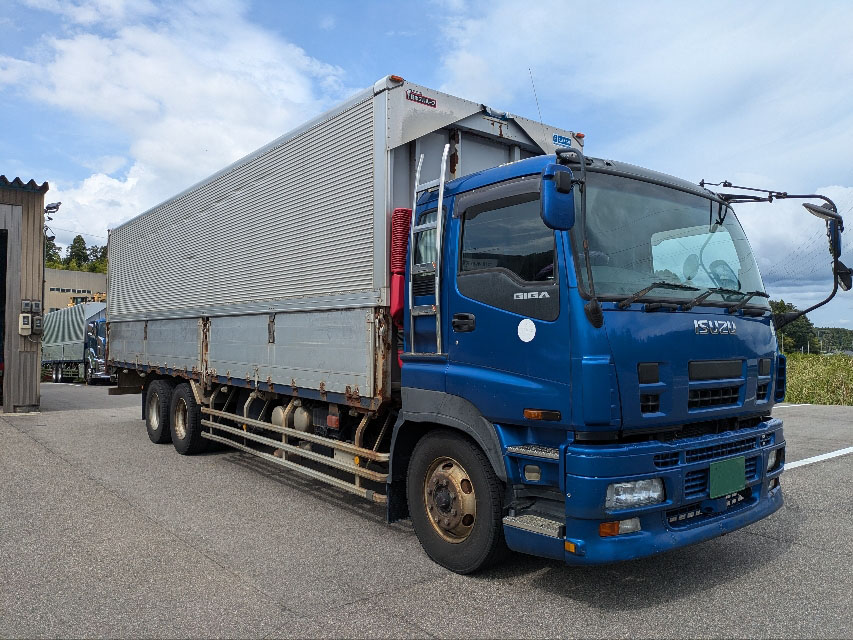 いすゞ ギガ PDG-CYL77V8の買取写真1