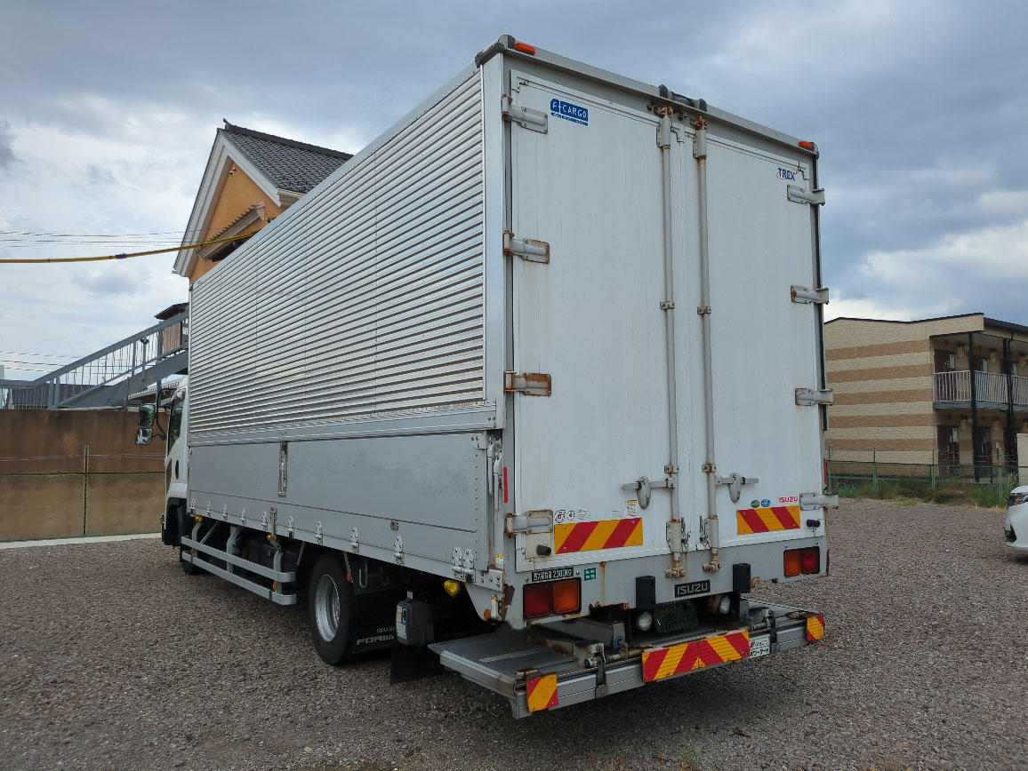 いすゞ フォワード 2RG-FRR90T2の買取写真3