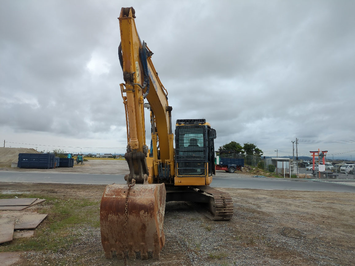 コマツ 油圧ショベル PC138US-8の買取写真3