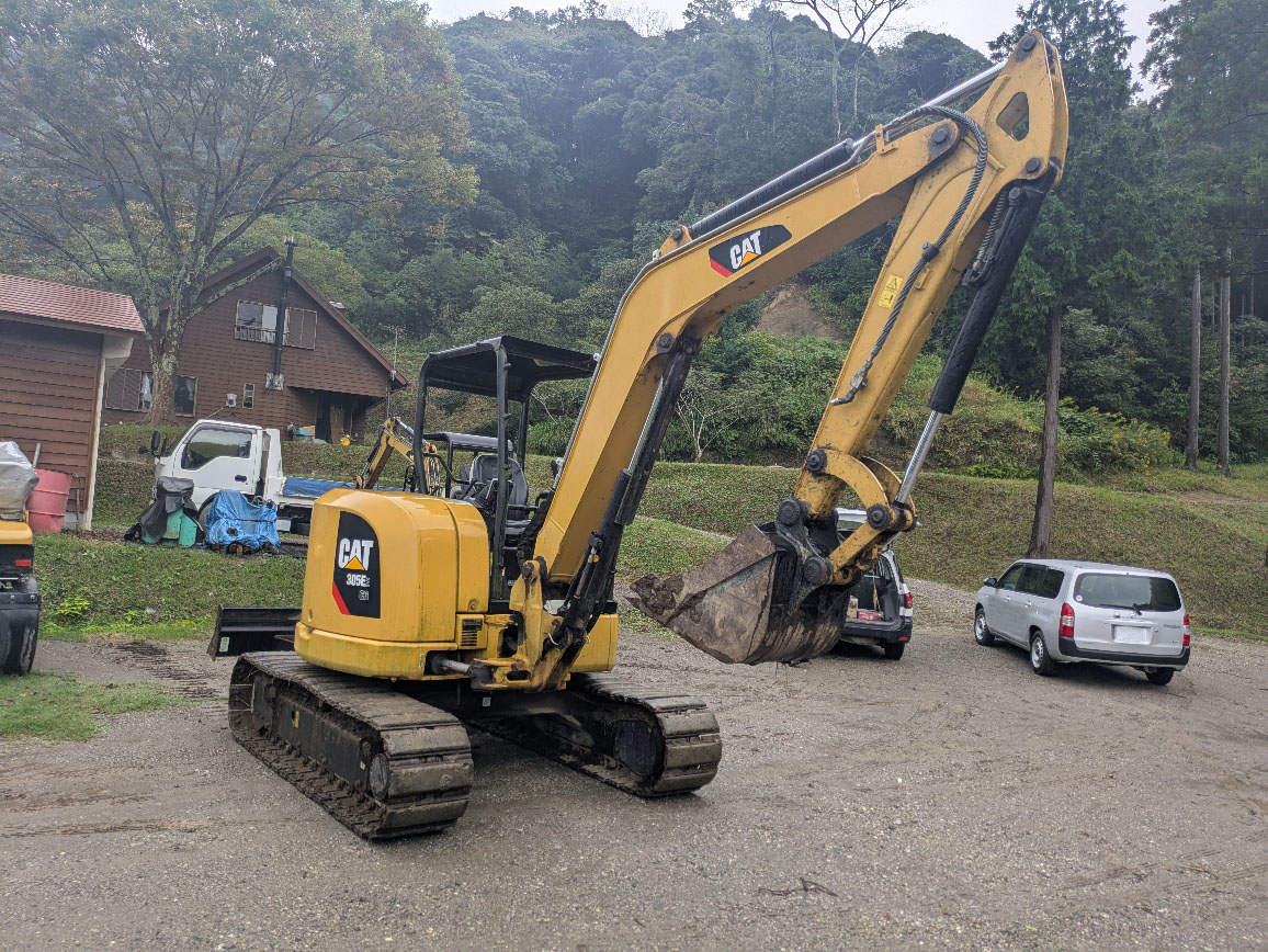 CAT 油圧ショベル 平成31年式 305E2CRの買取写真