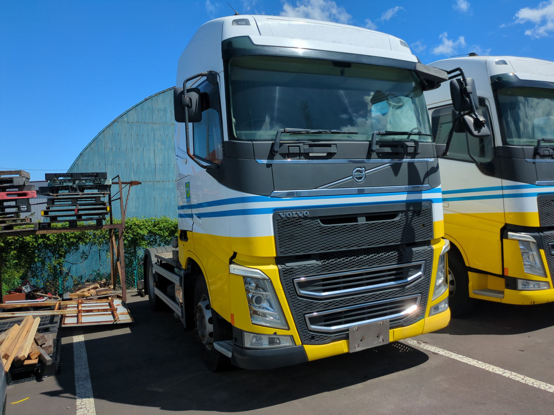 ボルボ  平成27年式 QKG-H2TEA1の買取写真