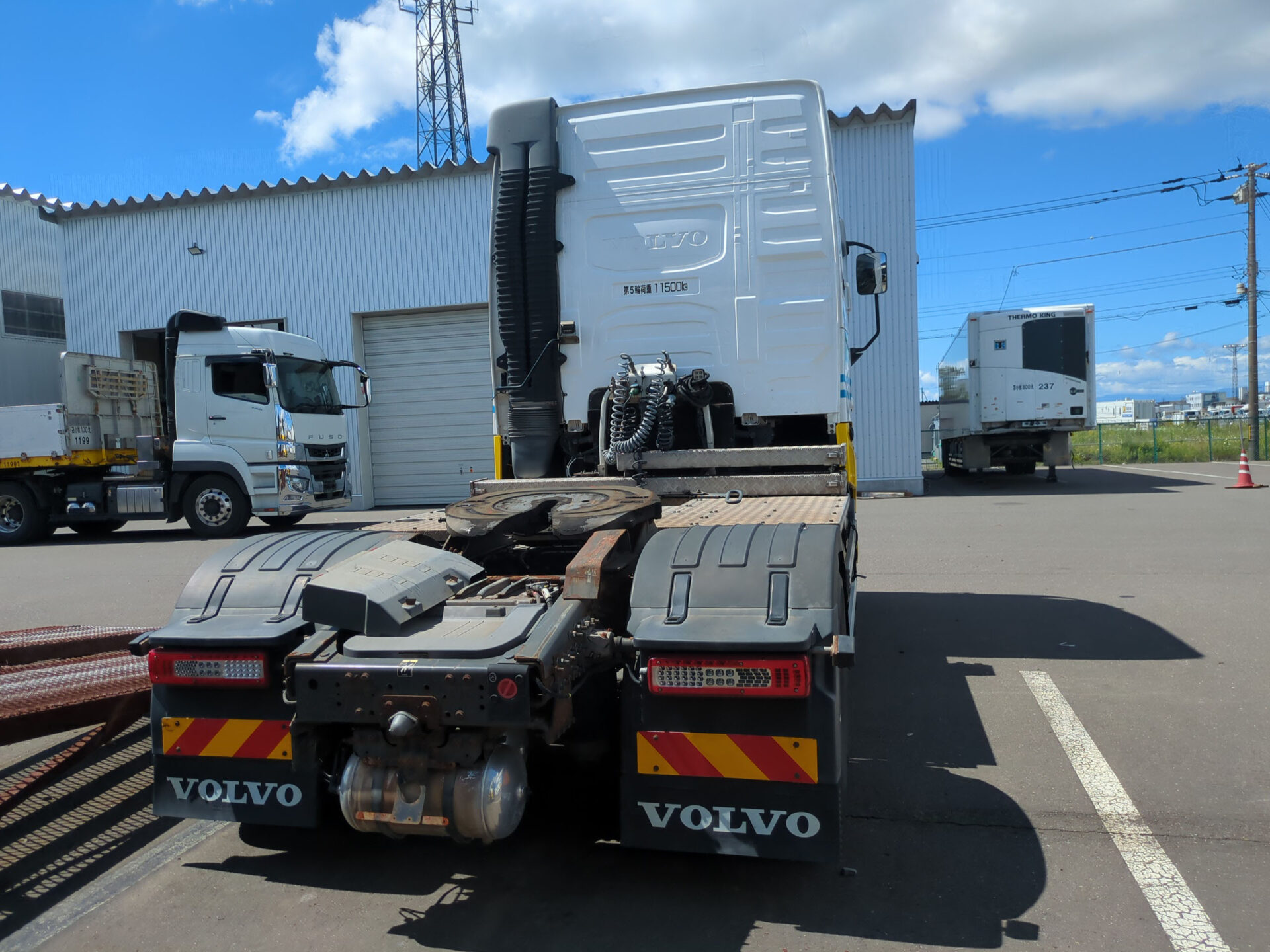 ボルボ トラクターヘッド QKG-H2TEA1の買取写真3