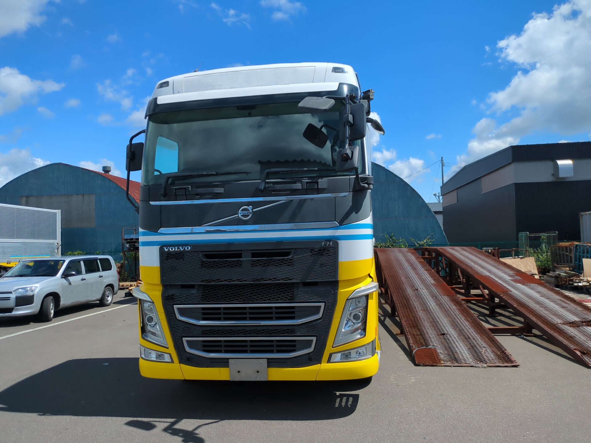 ボルボ トラクターヘッド QKG-H2TEA1の買取写真4