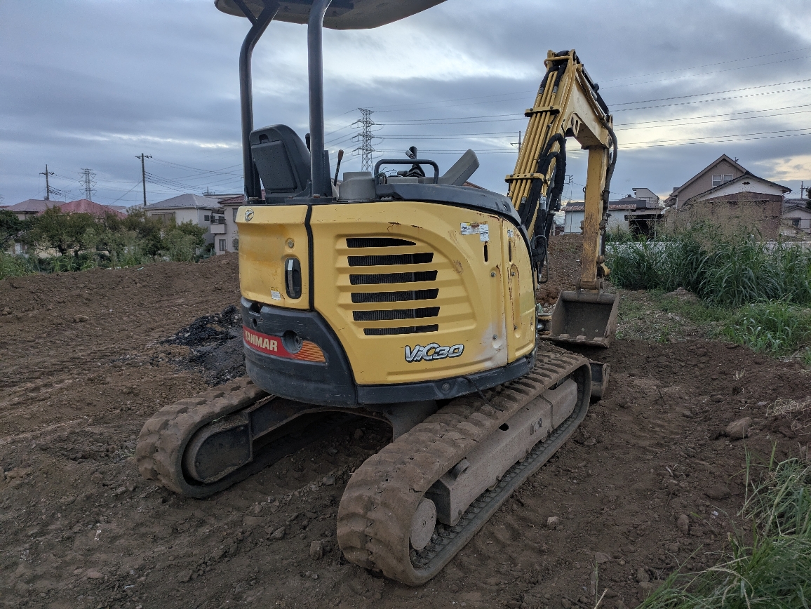 ヤンマー 油圧ショベル VIO30-6の買取写真3