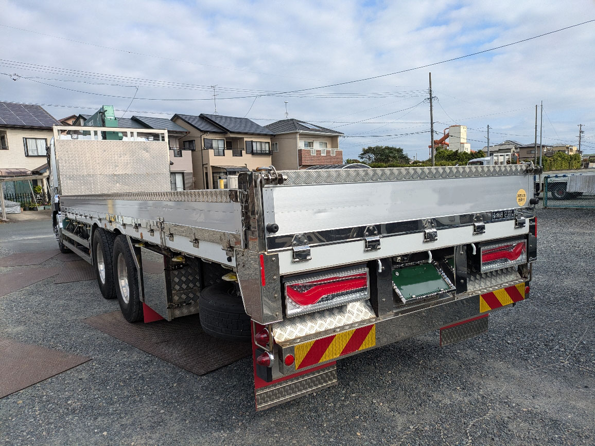 UDトラックス クオン 2PG-CW5CAの買取写真3