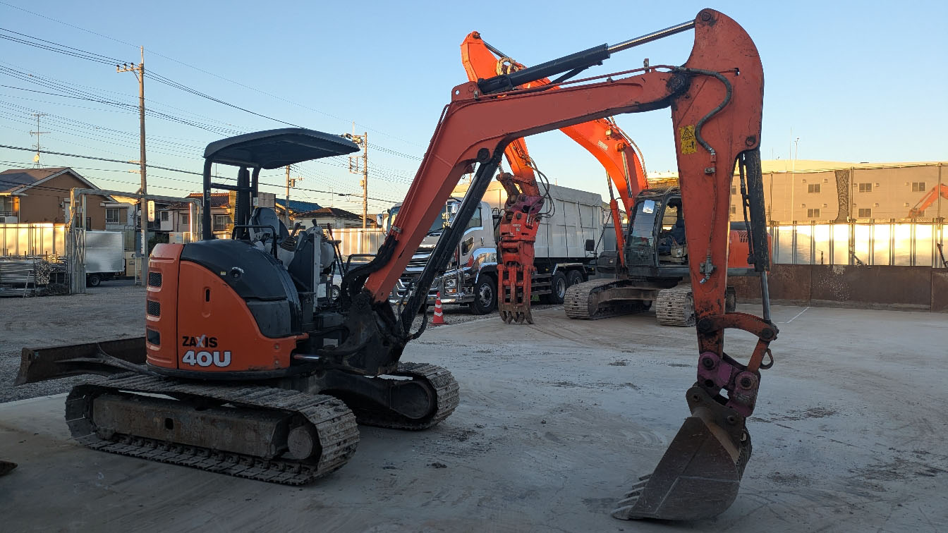 日立 油圧ショベル 平成30年式 ZX40U-5Bの買取写真