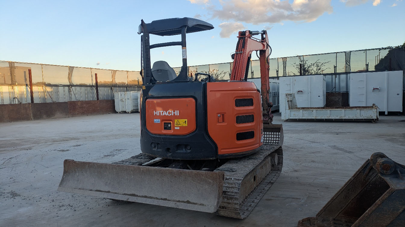 日立 油圧ショベル ZX40U-5Bの買取写真4