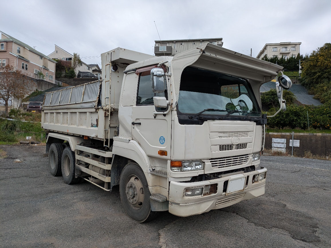 UDトラックス ビッグサム 平成15年式 KL-CW53XHUDの買取写真