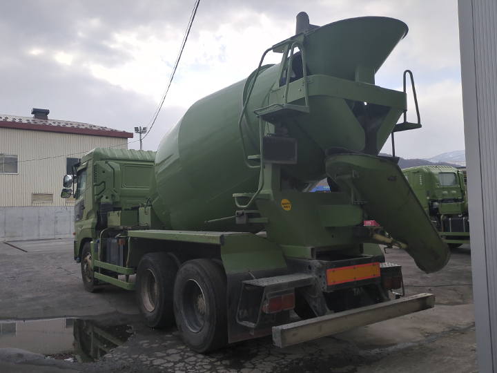 日産自動車 クオン ADG-CW4XLの買取写真3