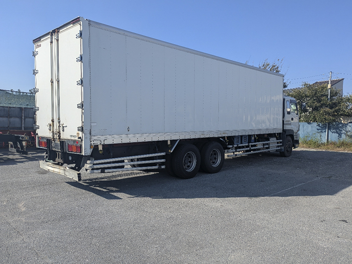 いすゞ ギガ LKG-CYJ77Aの買取写真3