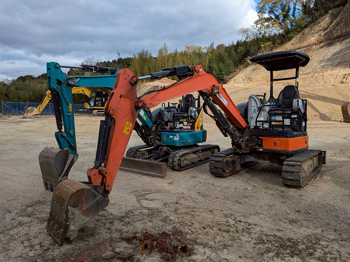 日立 油圧ショベル ZX35U-5Bの買取写真2