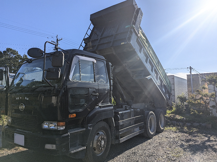 日産自動車 ビックサム KL-CW53Aの買取写真1