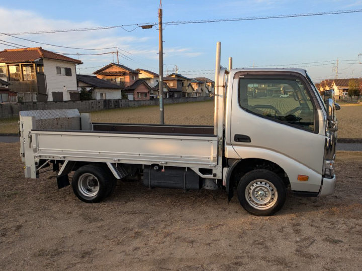 トヨタ トヨエース QDF-KDY231の買取写真4