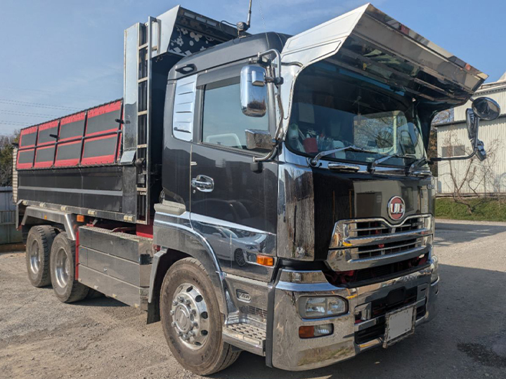 UDトラックス クオン 平成27年式 QKG-CW5XLの買取写真