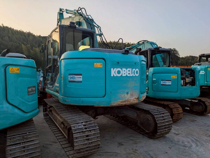 コベルコ 油圧ショベル SK135SR-3の買取写真2