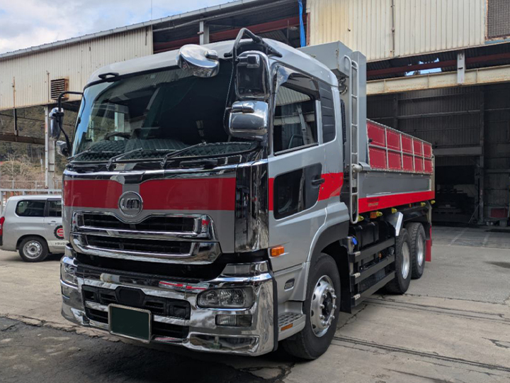 UDトラックス クオン 平成29年式 QKG-CW5XLの買取写真