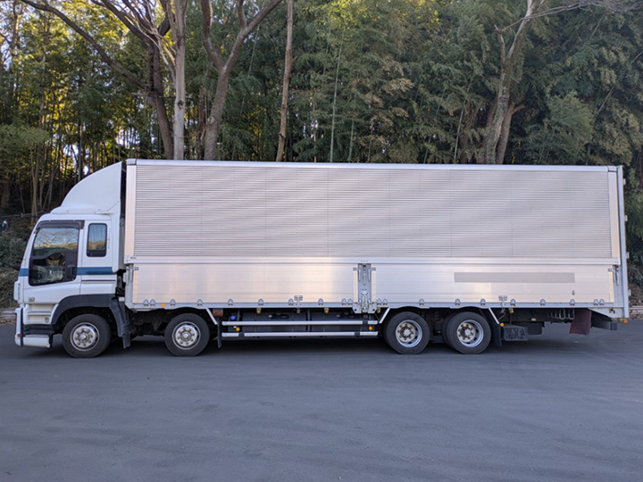 いすゞ ギガ QKG-CYJ77Aの買取写真4