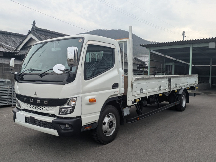 三菱ふそう キャンター 令和4年式 2PG-FED90の買取写真
